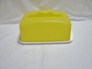 TUPPERWARE IMPRESSIONS 3672A 3671A CHEESE BUTTER DISH KEEPER YELLOW - Picture 1 of 8