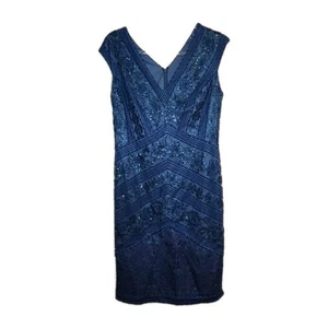 Vestido de cóctel Tadashi Shoji talla 8 lentejuelas encaje azul océano profundo funda cuello en V - Imagen 1 de 9