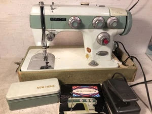 Vintage New Home Janome Sewing Machine Deluxe 556+Pedal Manual Accessories-Works - Picture 1 of 20