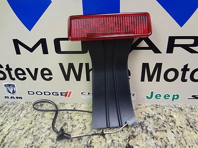 07-14 Jeep Wrangler tercera lámpara de freno luz portador de neumáticos conjunto Mopar nuevo OEM Foto 1 de 4