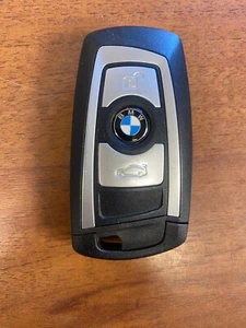 CHIAVE ORIGINALE TELECOMANDO COVER GUSCIO BMW MODELLO 3 TASTI CORNICE ARGENTO - Foto 1 di 4