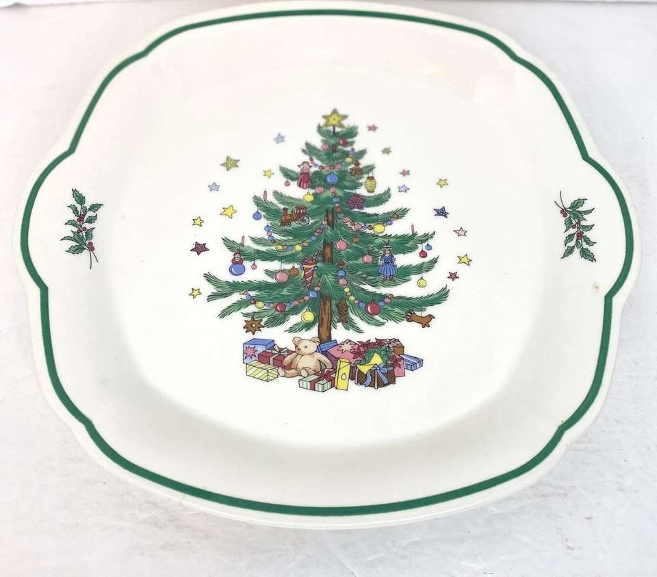 Nikki Felices Fiestas Árbol de Navidad Plato para Pasteles Bandeja para Servir 10” Foto 1 de 4