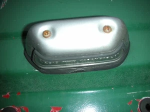Placa trasera Toyota Land Cruiser FJ40 luz y cubierta fabricante de equipos originales completa - Imagen 1 de 2