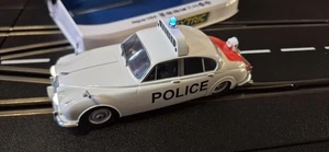 1/32 Slotcar Jaguar MKII Polizei  Carrera Digital 132 mit Licht & Blaulicht Slot - Bild 1 von 8