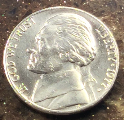 1977 D Jefferson Níquel - Moeda BU retirada de um rolo OBW - Imagem 1 de 2