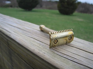 Beautifl Gillette 1931-1935 Goodwill DE Safety Razor w/Ball End Gold Tne Diamond - Imagen 1 de 9