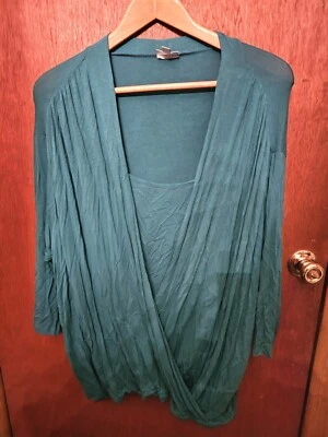 Suéter envolvente sintético turquesa Avenue 30/32W Foto 1 de 4