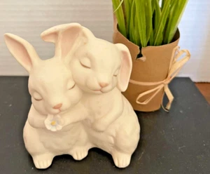 Figura De Colección Porcelana He Loves Me 1990 Homco White Bunny/Rabbit - Imagen 1 de 6