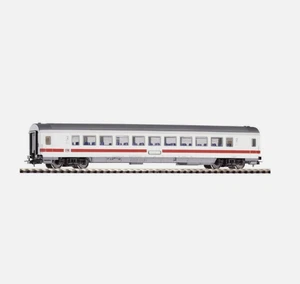 2 Stck.Piko H0 57605 H0 IC-Wagen 2. Klasse der DB AG 2. Klasse in ICE-Lackierung - Bild 1 von 1