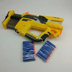 Firefly Nerf Gun Rev 8 Revolving Flashing Dart Gun Hasbro with 20 darts - Picture 1 of 7