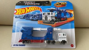 Ultra Magnus Transformers track fleet Hot wheels NEW 1:64 - Picture 1 of 3