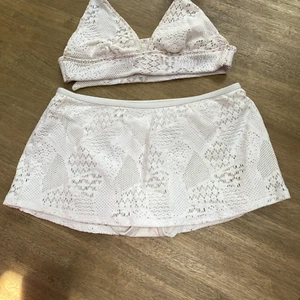Victoria Secret Ivory Crocheted Bikini Top and Skirt Bottom Medium - Picture 1 of 5