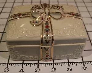 Lenox Confezione Regalo Nastro Gioiellato e Fiocco Music Box Trinket Box - Foto 1 di 9