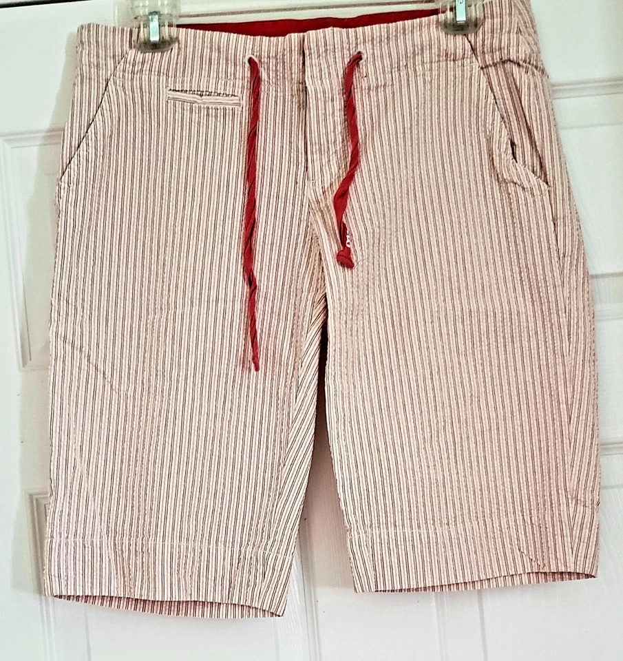  PANTALONES CORTOS A RAYAS ELÁSTICOS HASTA LA RODILLA ADIVINAR DE SEGUNDA MANO TALLA 28 Foto 1 de 4