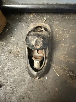 旧 Harley 原始设备制造商 Knucklehead 平头 45 ULH 蜂巢尾灯 986F — 第 1/4 张图片