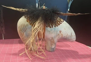 Native American Turquoise Arrowhead Feathers Cave Art Signed Ceramic Bear - Picture 1 of 17