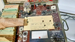 V4200 / RGN1404 TUNGSRAM nos TUBE n1025 - Picture 1 of 4