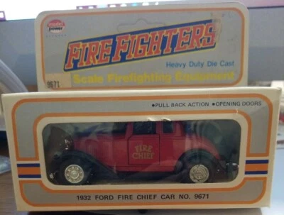 Coche Ford Jefe de Bomberos Modelo Power 1932 Nº 9671 diecast nuevo en caja sin perforar Foto 1 de 3