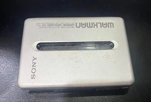 Walkman lettore cassette Sony WM-EX600 attrezzatura audio usato spazzatura - Foto 1 di 6