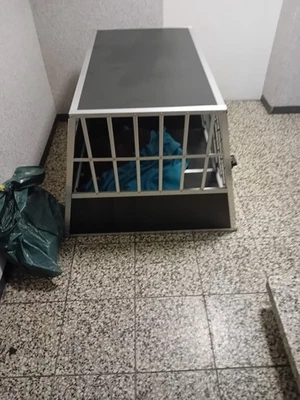 Alu Hundebox Transportbox Hundetransportbox Reisebox Gitterbox Auto - Bild 1 von 2