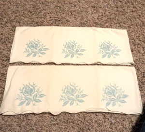 Juego De Colección De 2 Fundas De Almohada Bordadas Punto De Cruz A Juego Flor De Cebolla Azul - Imagen 1 de 3