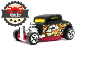 Ford Hot Rod 1932 calavera de metal negro llama escala 1/64 diecast modelo de coche de coleccionista - Imagen 1 de 10