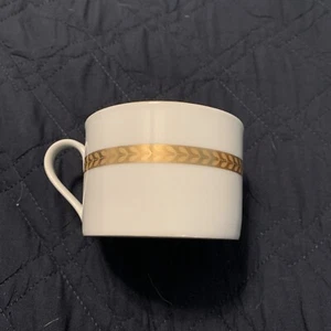 RetroneU Imperial Gold 491B II Porcelain 22K Gold Band Coffee/Tea Cup - Picture 1 of 4