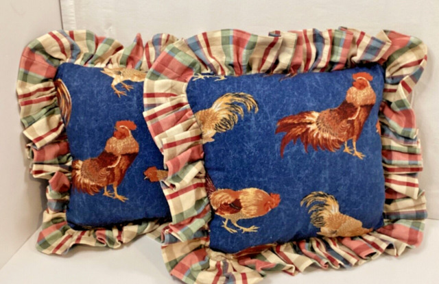 Deluxe Pillows Three Roosters - 16 x 20 in. Needlepoint Pillow