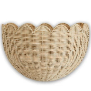 Scalloped Wicker Wall Basket - The Original - Hand Woven Basket - Scalloped D... - Bild 1 von 9