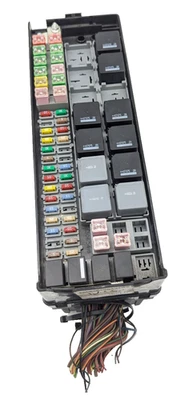 Caja de fusibles con bahía de motor Land Rover LR3 2007-2009 YMB506140a OEM Foto 1 de 4