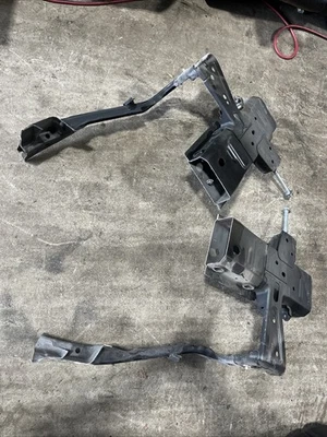 09-2020 NISSAN 370Z FRONT LH RH FRAME RAIL APRON "CUT" OEM - Image 1 of 4