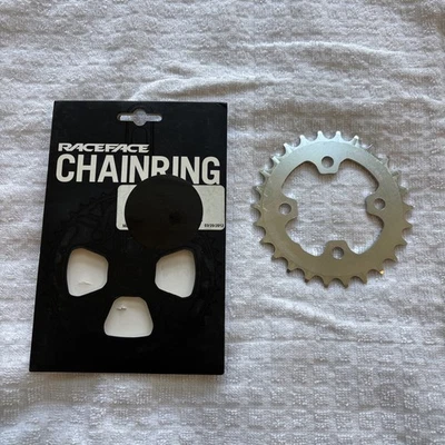 Race Face Canada Race Ring 26T x64BCD MTB Chainring NEW/NOS-4H-Alloy 3x9-Spd-NIB - Image 1 of 4