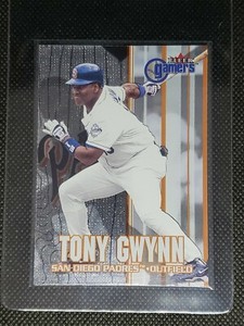 2000 Fleer Gamers TONY GWYNN #90 San Diego Padres MINT