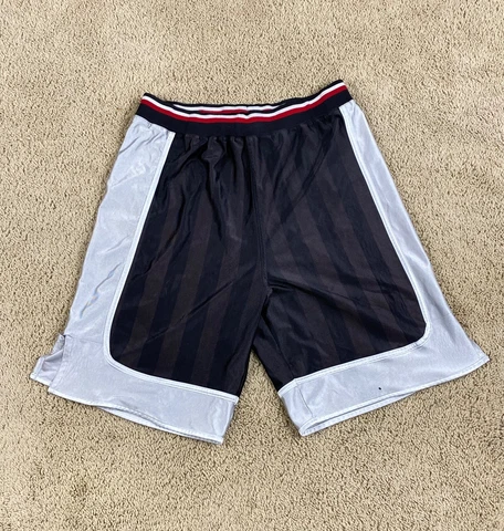 Vintage Reebok Allen Iverson Shorts Mens Medium Black White Basketball 38x9.5 Cover