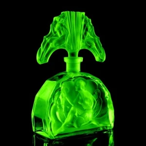 Art Deco Rare Green Uranium Glass Collectible Perfume Bottle 1930' H.Hoffmann - Picture 1 of 2