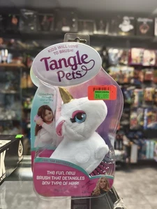 Tangle Pets (TP011124) Brilla El Unicornio Cepillo en un Peluche - Blanco - Imagen 1 de 8
