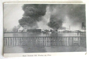 Selten wie Vintage 1909 Prelinen Katastrophe Postkarte von East Boston Oil Works on Fire - Bild 1 von 2