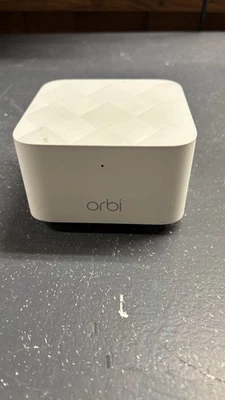 NETGEAR Orbi Mesh WiFi Add-on Satellite RBR10 NO Power Cord - Image 1 of 4