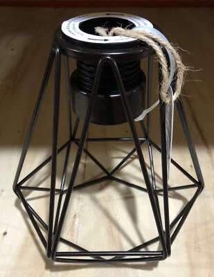 Portfolio Ravensport 8,8 pulgadas x 8 pulgadas geométrico alambre NEGRO colgante pantalla de luz Foto 1 de 2