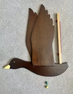Wood ANATRA Flying Bird Mobile Fatto a mano Giocattolo in Legno Arte Folk - Foto 1 di 8