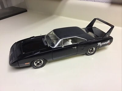JOHNNY LIGHTNING 1/18 *RARE* BLACK 1971 PLYMOUTH SUPERBIRD With Case - Image 1 of 4