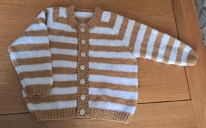 Hand Knitted Age 2-3 Years Cardigan - Picture 1 of 2