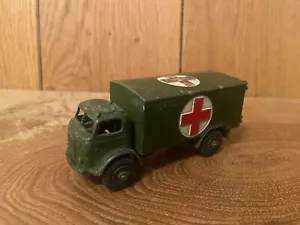 Dinky 626 Military Ambulance (060/039) - Picture 1 of 4
