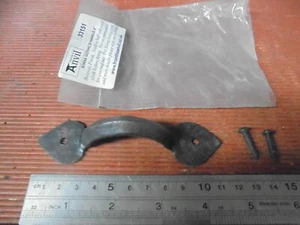 4" Gothic D Handle - Beeswaxed - Made by From The Anvil - Picture 1 of 4