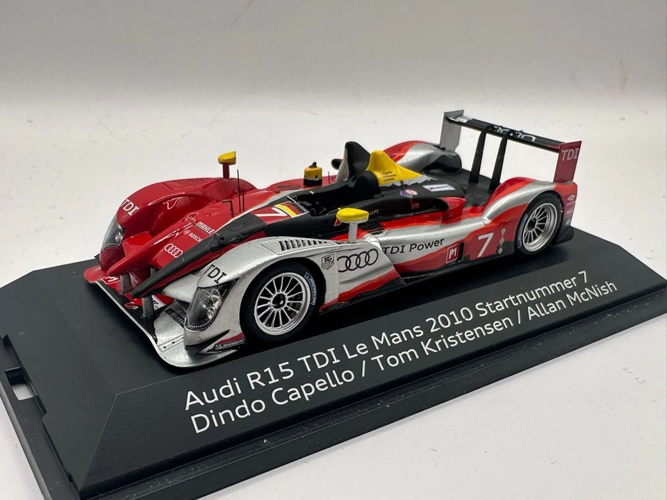 Concesionario Audi R15 TDI Le Mans 2010 escala 1:43 diecast modelo Capello/Mcnish #7 Foto 1 de 4