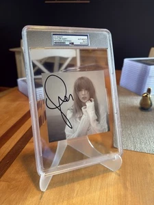 Taylor Swift The Tortured Poets Department Signed Autograph PSA Encapsulated - Picture 1 of 1