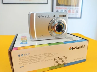 Polaroid A500 5 MP Digicam Sensore CCD + SD Card nuova - Testata! - Immagine 1 di 4