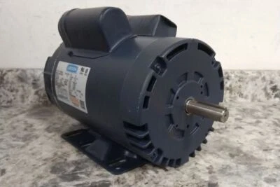 Leeson 113266.00 1-1/2 HP 1740 RPM 115/208-230VAC Pressure Washer Motor (D) - Image 1 of 4