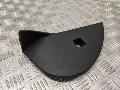 PEUGEOT 407 GT MK1 2006 EMBELLECEDOR DEL TABLERO (LADO DEL CONDUCTOR) Foto 1 de 4