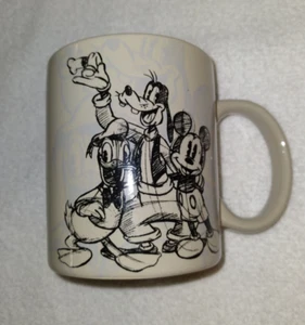 Disney Jerry Leigh Coffee Cup / Mug Mickey Mouse, Goofy, Donald Duck 10 oz - Picture 1 of 4